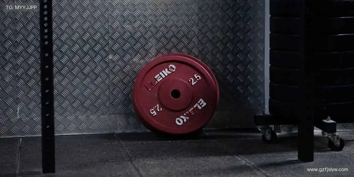 实时直击，弹幕狂欢！💻🎉 体育直播，就要和千万人一起尖叫！